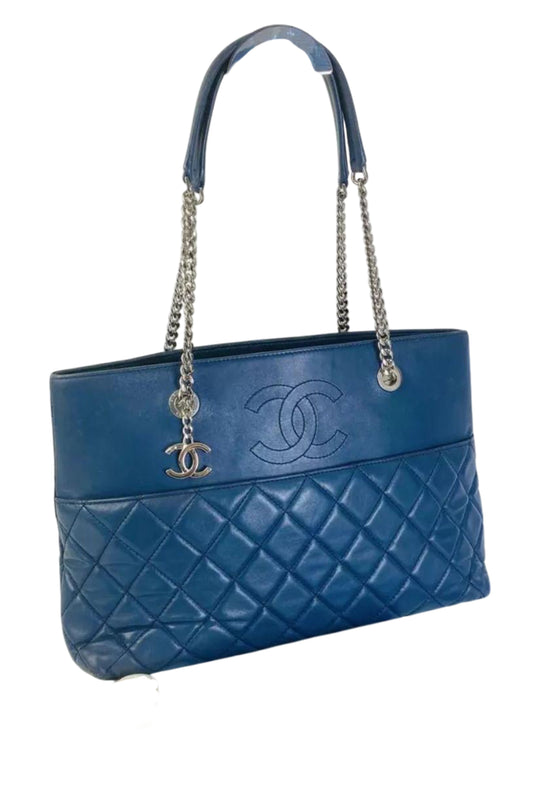 CHANEL URBAN DELIGHT TOTE