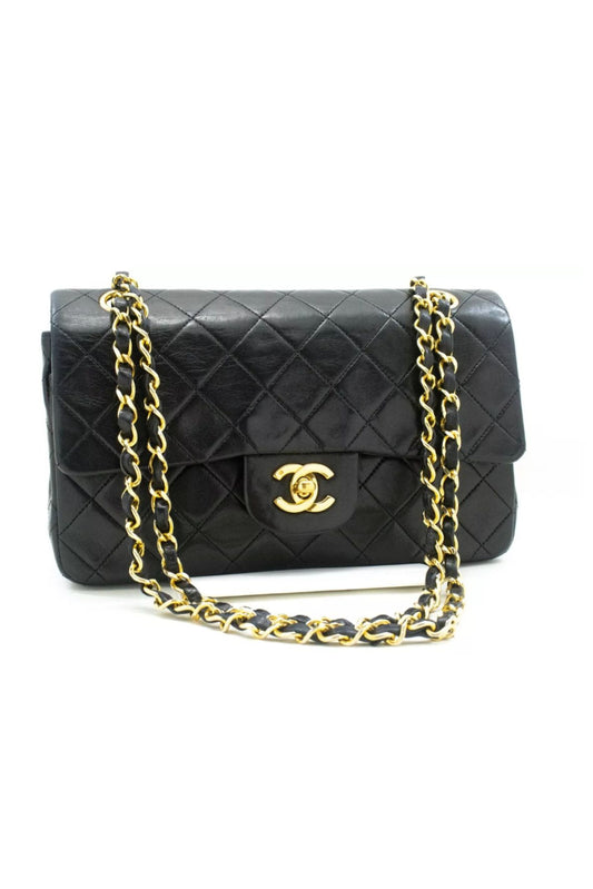 CHANEL CLASSIC MEDIUM FLAP BAG