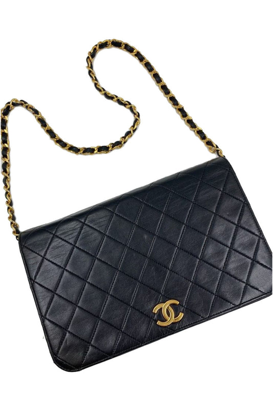 CHANEL VINTAGE FLAP BAG